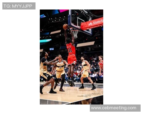 芝加哥公牛队激战强敌全力争胜，球迷期待新赛季精彩表现