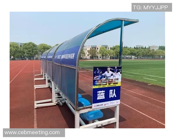 上海申花迎战梅州客家期待精彩对决双方球员全力以赴争取胜利 上海申花迎战梅州客家期待精彩对决双方球员全力以赴争取胜利